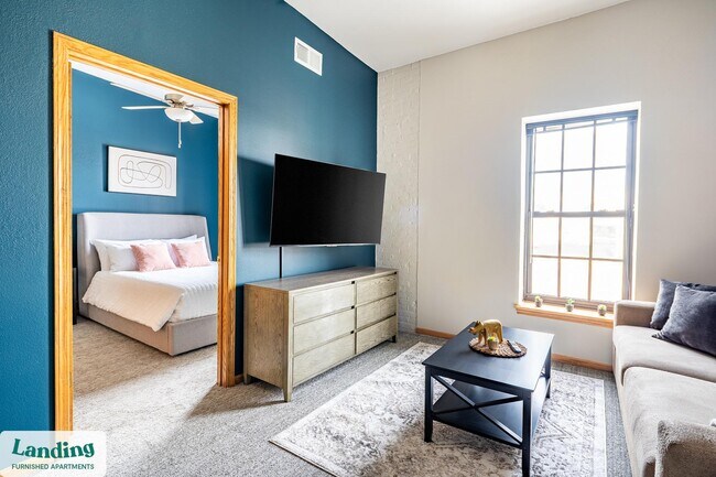 Building Photo - 200 Seneca St