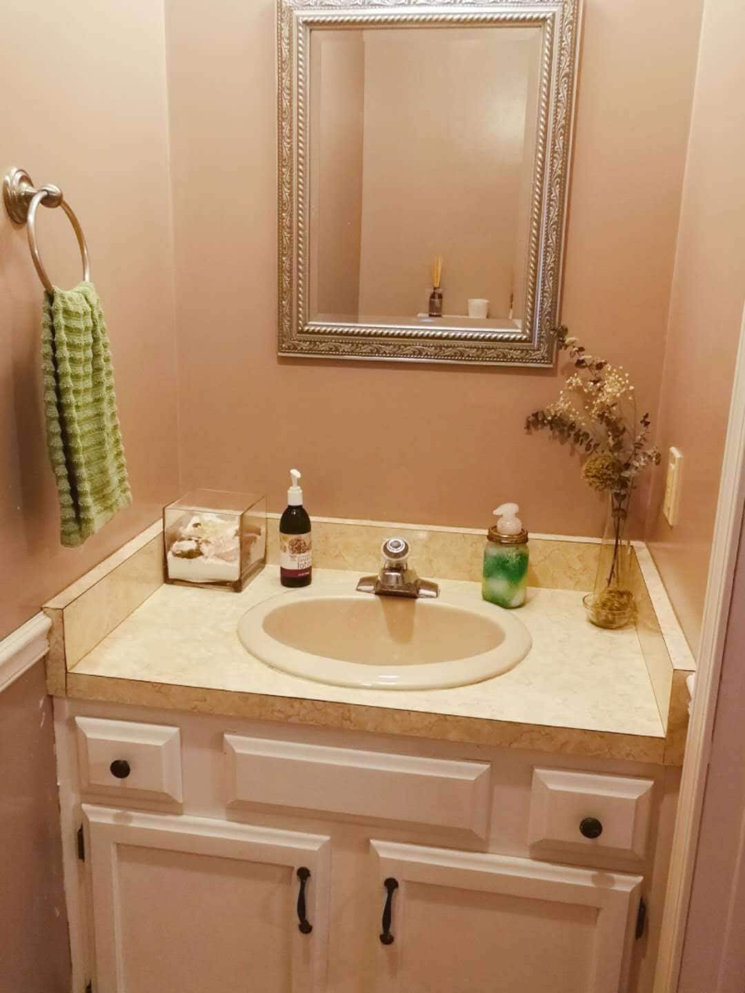 Building Photo - 104 Woodbine by the Lake