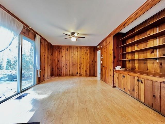 Building Photo - 1445 Pineway Dr NE