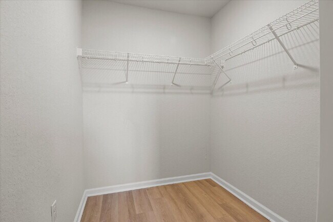 Building Photo - 260 Spanish Moss Cir