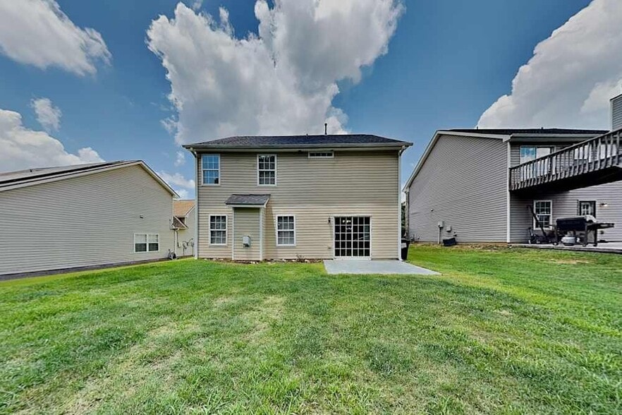 Building Photo - 939 Bramble Way