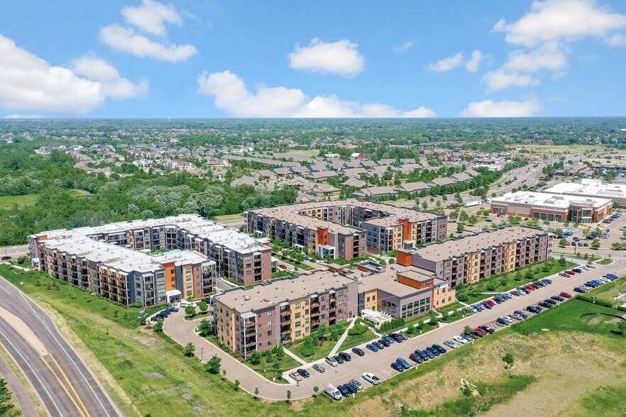 Primary Photo - 610 West