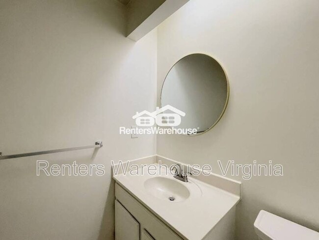 Building Photo - 1305 Quail Creek Hollow