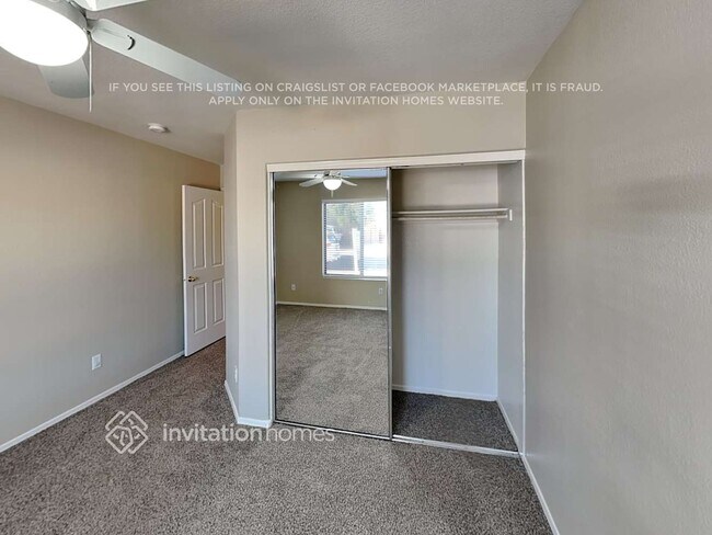 Building Photo - 15873 W Tara Ln