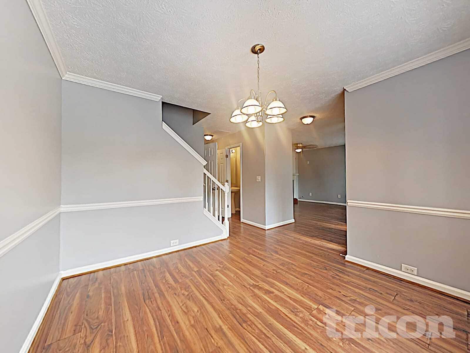 Building Photo - 9870 Rivercliff Ln