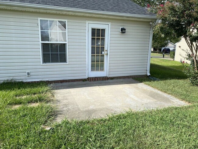 Building Photo - COMING SOON!!!  3 Bed Ranch in Monroe!