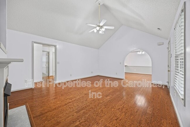 Building Photo - 740 Morningside Dr