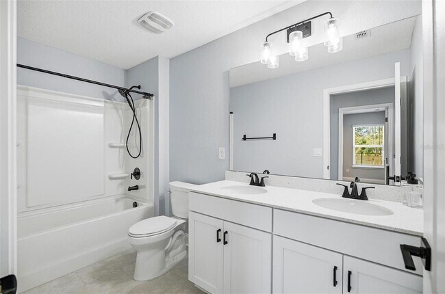 Building Photo - 47 Lumber Jack Trl