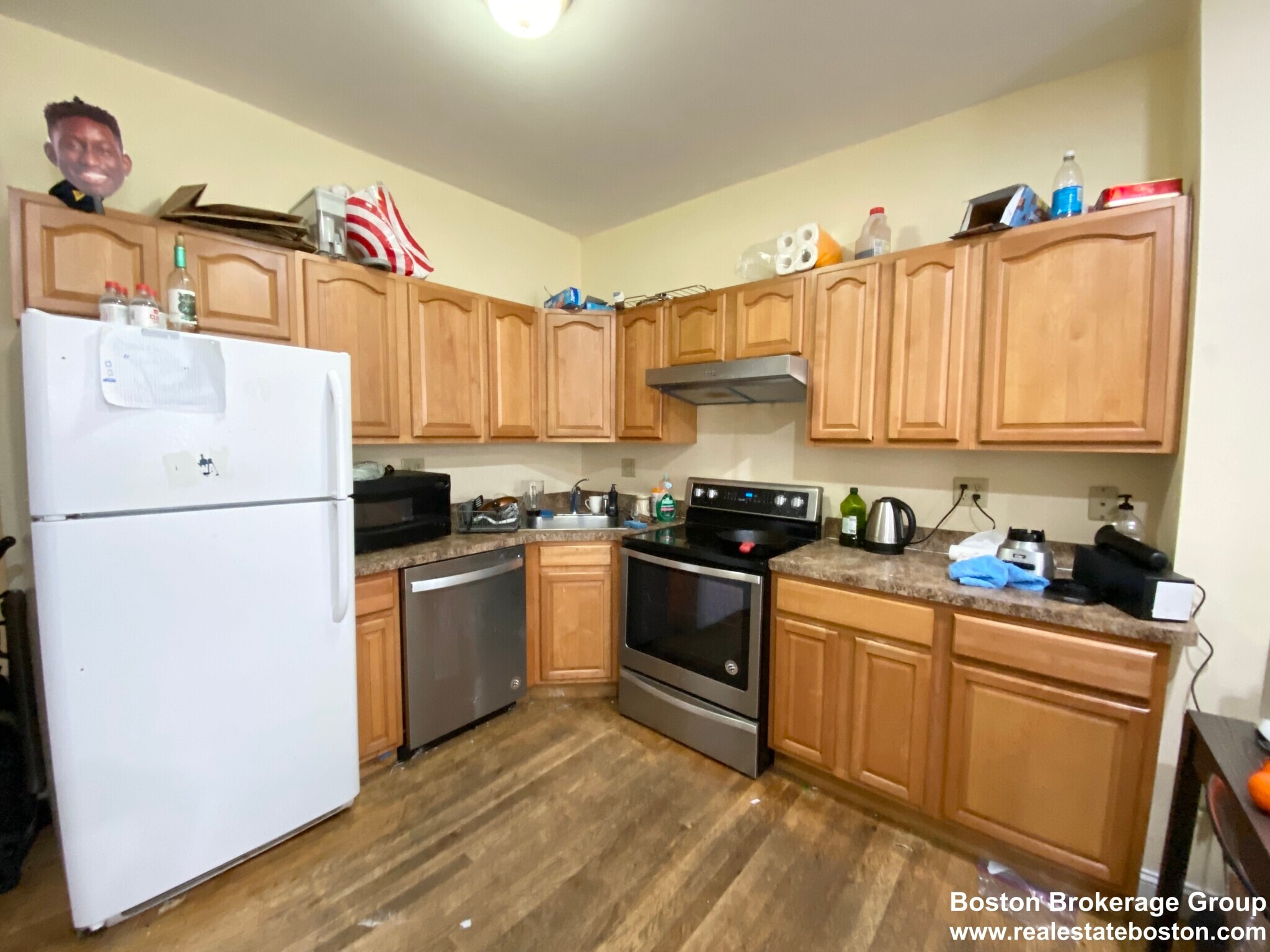 Building Photo - 529 Newbury St