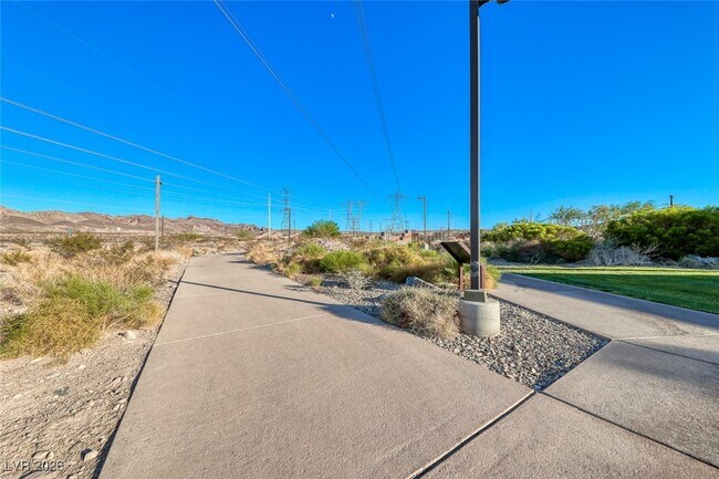 Building Photo - 969 Marigold Ct