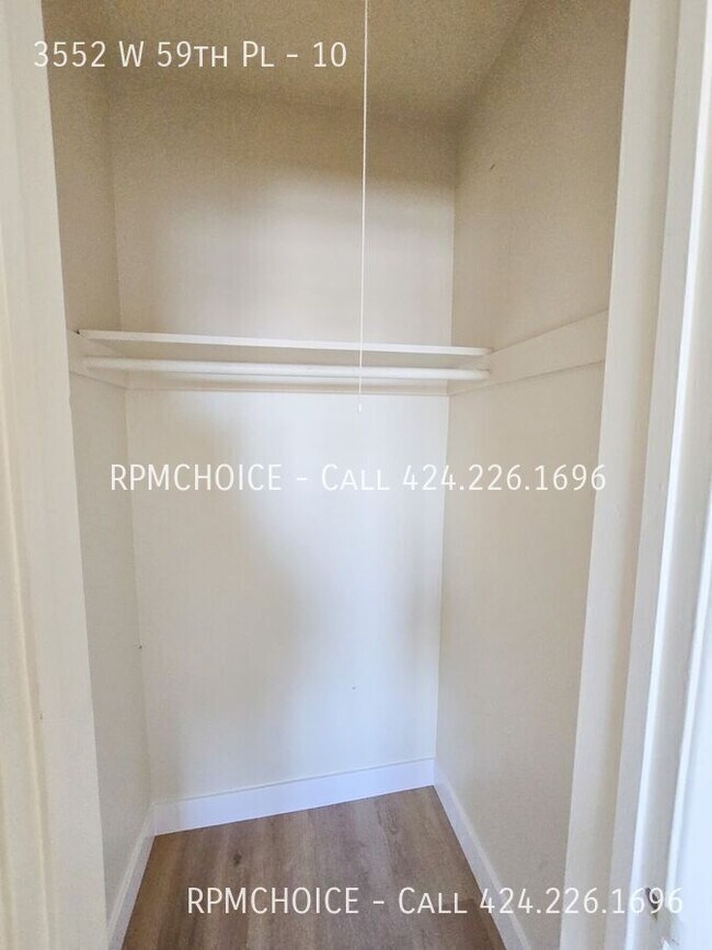 Building Photo - 3552 W 59th Pl