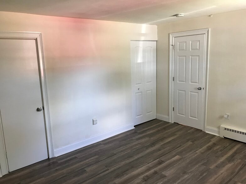 Building Photo - 1322 US-34