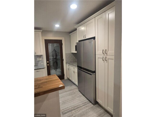 Building Photo - 1436 Selby Ave