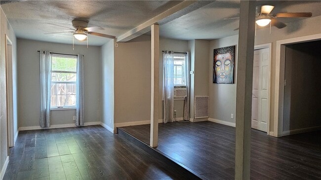 Building Photo - 3617 Dalraida Dr