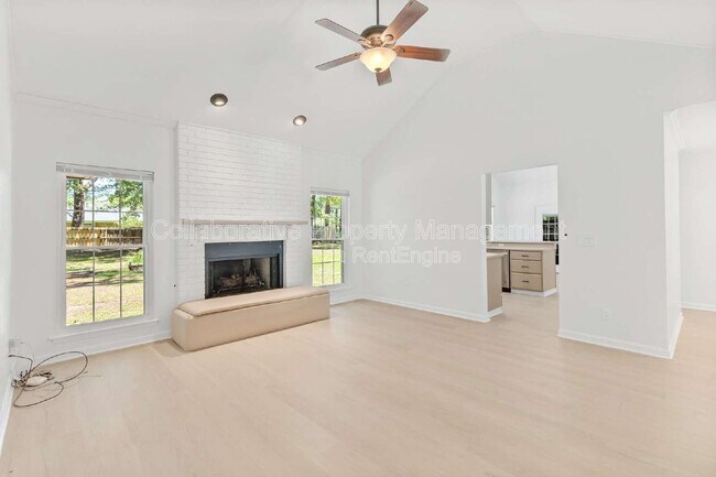 Building Photo - 200 Hermitage Dr