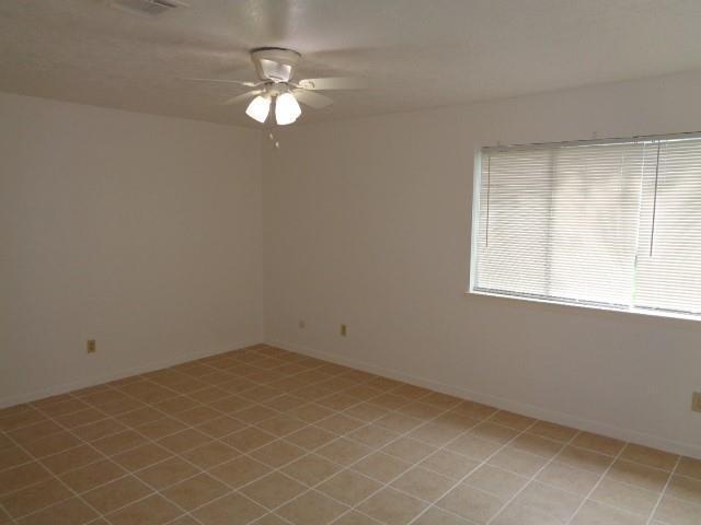 Building Photo - 10211 Golden Meadow Dr