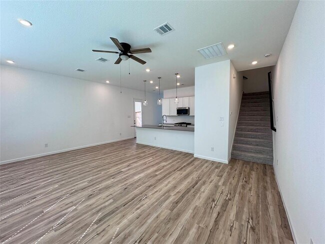 Building Photo - 5410 Holly Hvn Ct