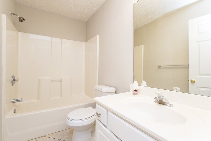Building Photo - 2159 Caneridge Dr