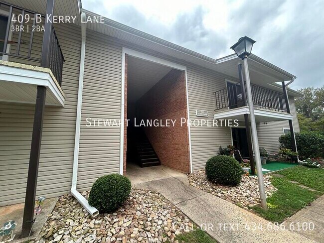 Building Photo - 409 Kerry Ln