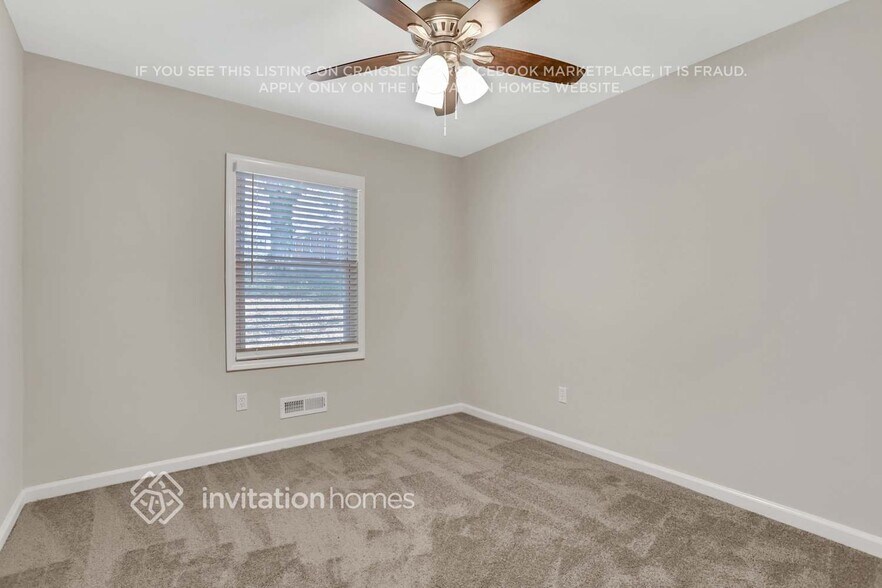 Building Photo - 2032 Rebecca Ln
