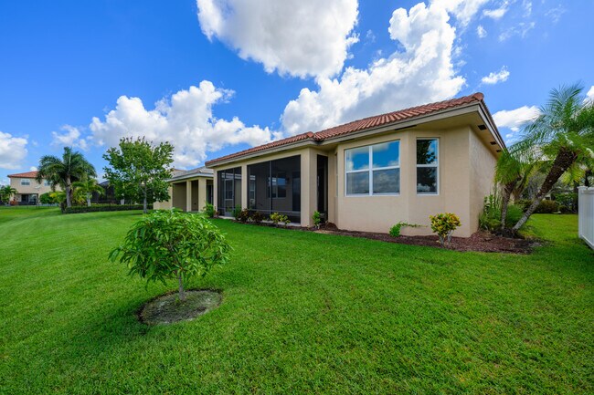 Building Photo - 11263 SW Barton Way