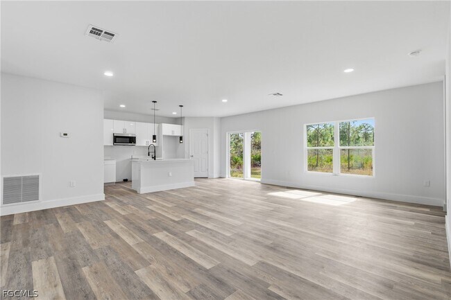 Building Photo - 325 Hermosa Ave