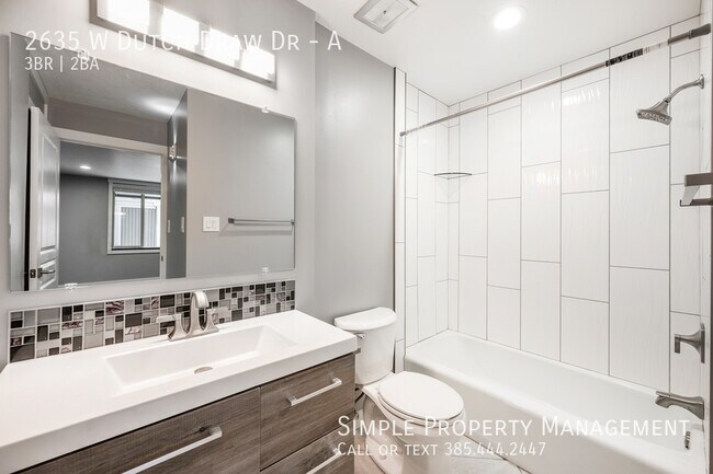 Building Photo - 2635 W Dutch Draw