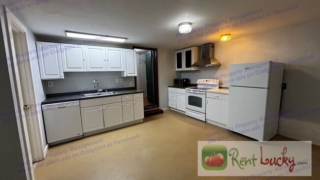 Building Photo - 1522 NE 97th St