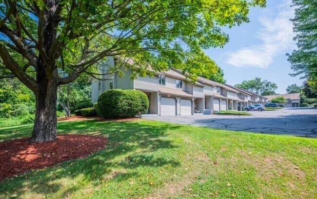 Building Photo - 25 Washington St