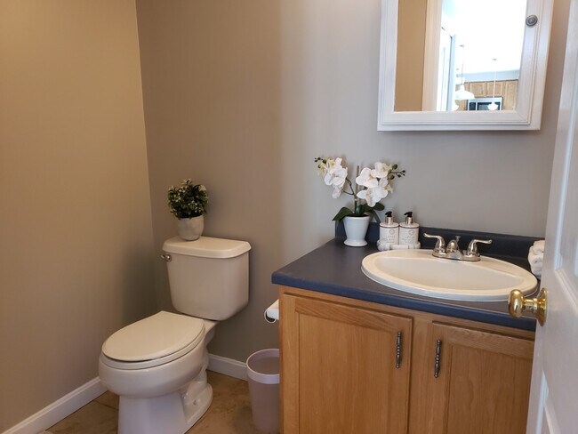 Building Photo - 13 Aldrich St