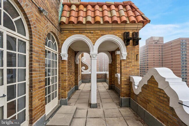 Building Photo - 1512 Spruce St