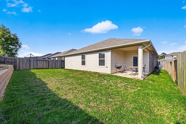 Building Photo - 40347 Blossom Vly Ln