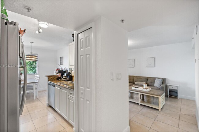 Building Photo - 21130 SW 87th Ave