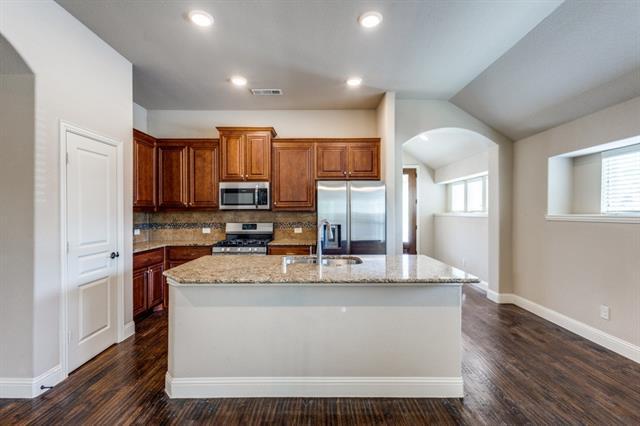 Building Photo - 1722 Sherwood Dr
