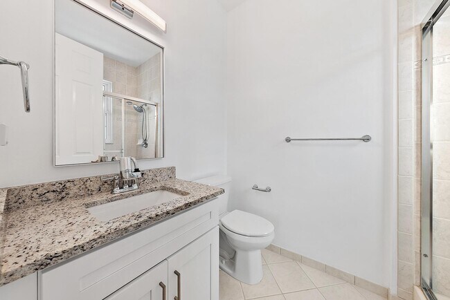 Building Photo - 1522 Limetree Bay Ave