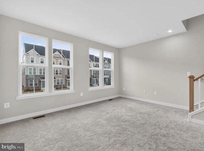 Building Photo - 4945 DUNHAVEN Dr