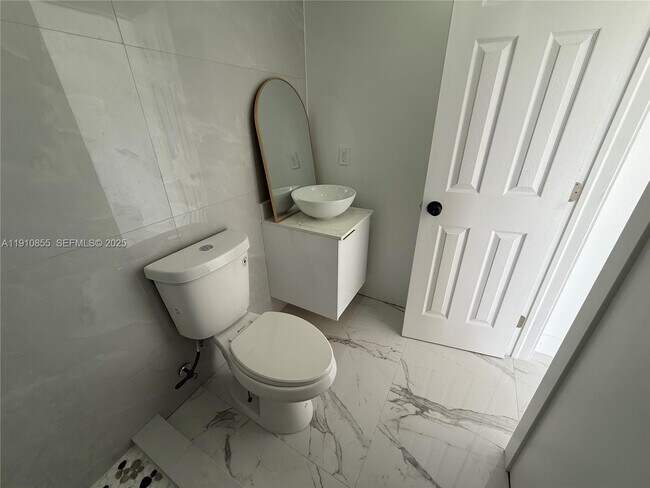 Building Photo - 9824 SW 26th Terrace