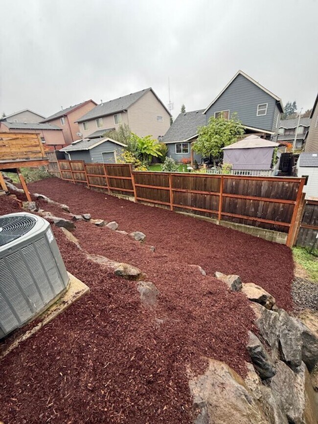 Building Photo - New Construction 4-bedroom 4 Bath Dundee O...