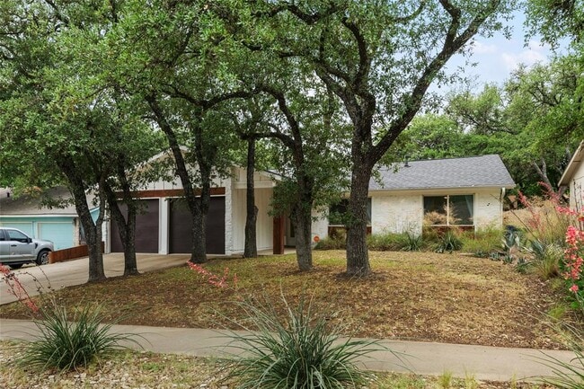 Building Photo - 7310 Broken Arrow Ln