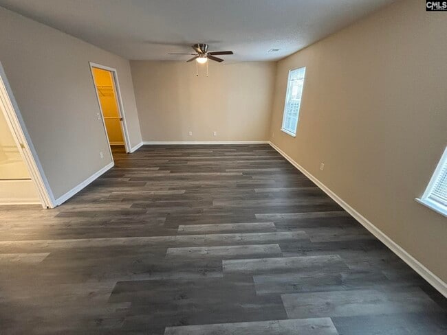 Building Photo - 107 Chapelwood Dr