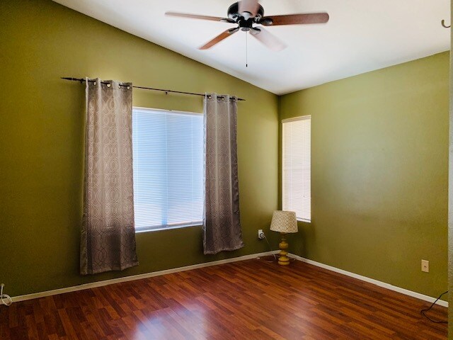 Building Photo - 973 Naples Dr