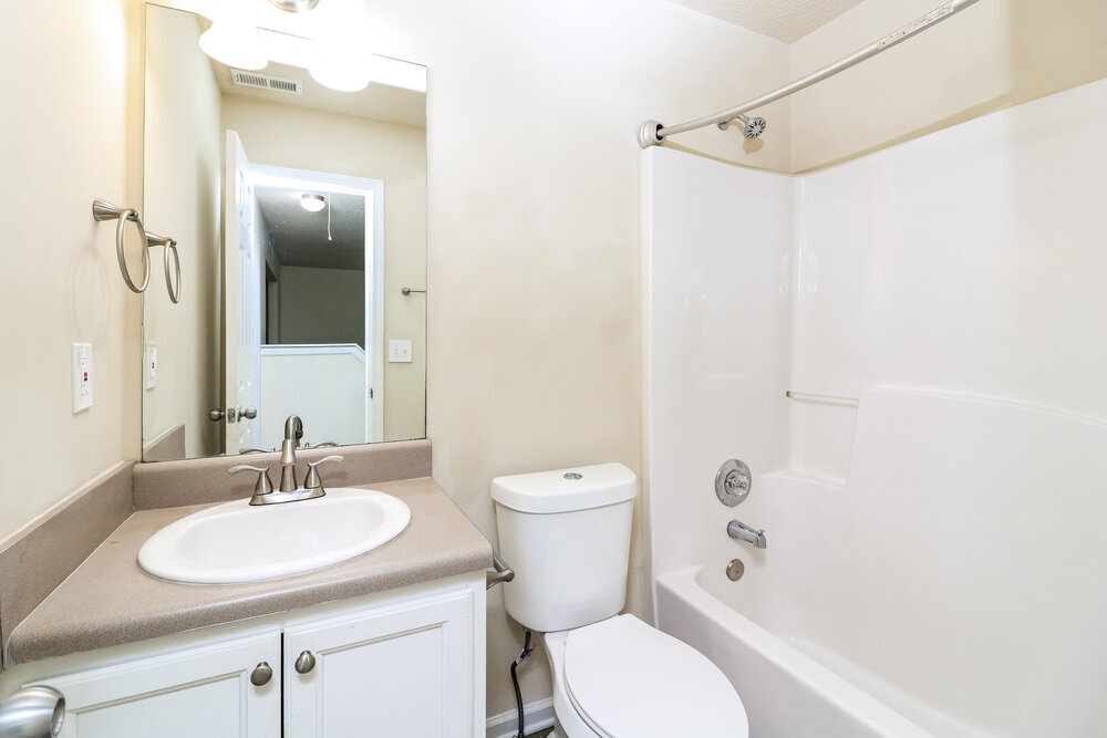 Building Photo - 67 Middlebrook Dr