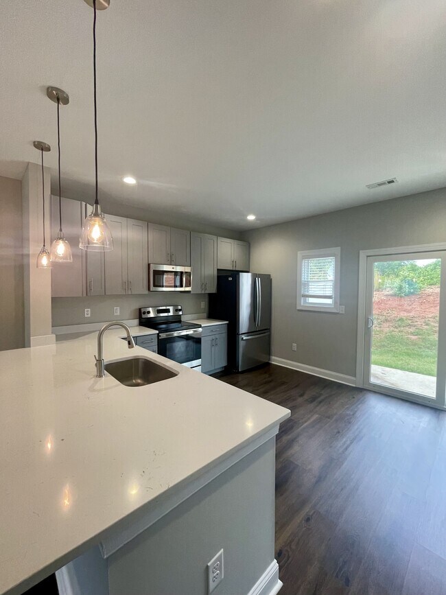 Building Photo - 1 Emanuel Ct