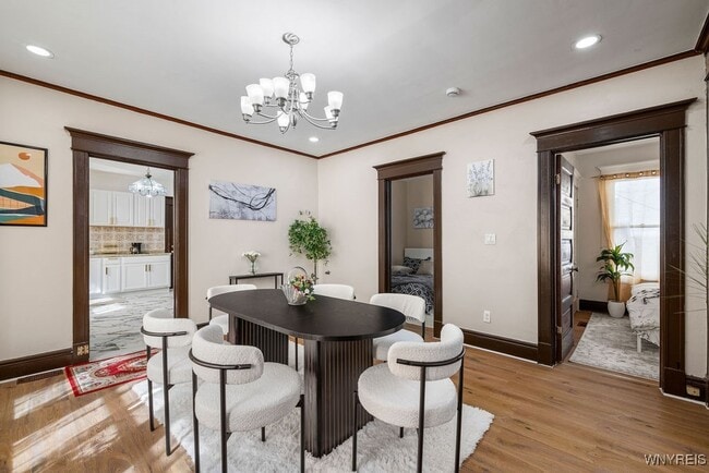 Building Photo - 166 Grey St