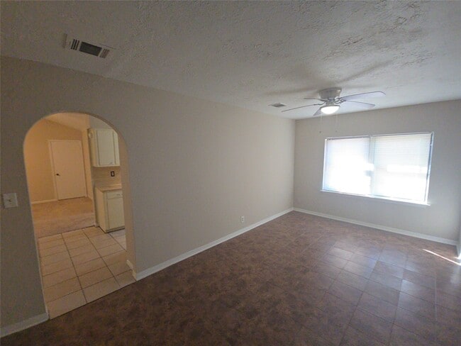 Building Photo - 618 Overbluff St