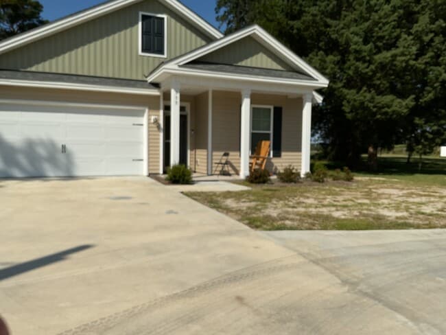 Building Photo - 159 W 1st St