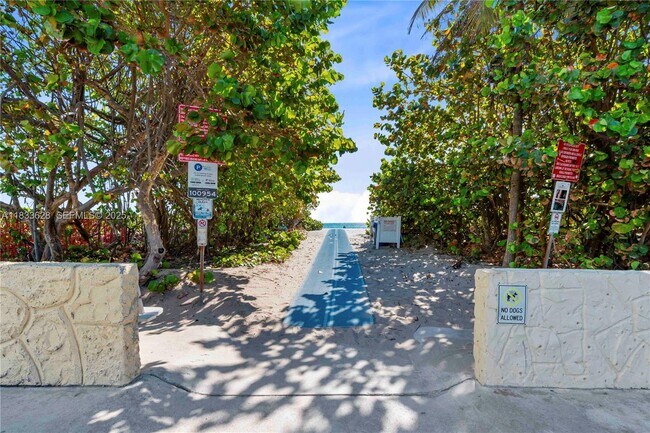 Building Photo - 3240 NE 16th St