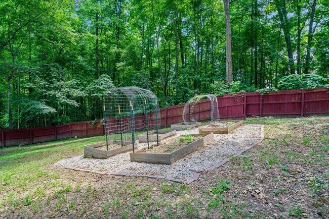 Building Photo - 3687 Vine Spgs