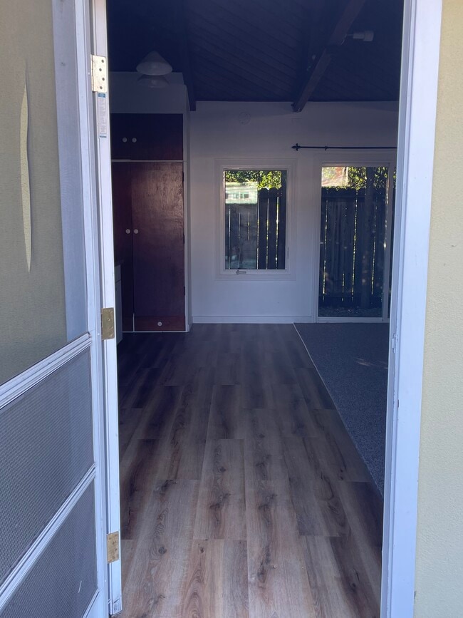 Entrance - 1514 Madrid Ave