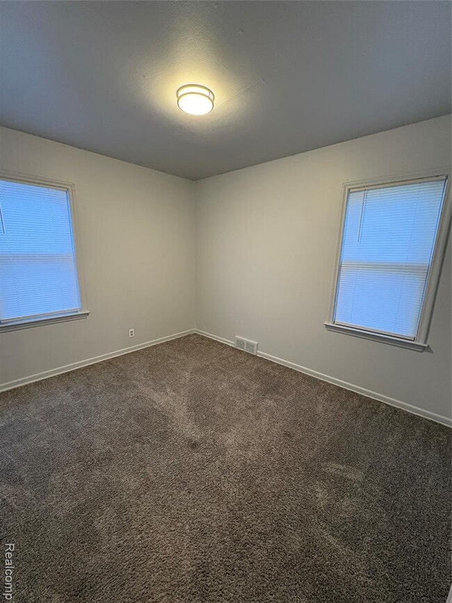 Building Photo - 11099 Studebaker Ave